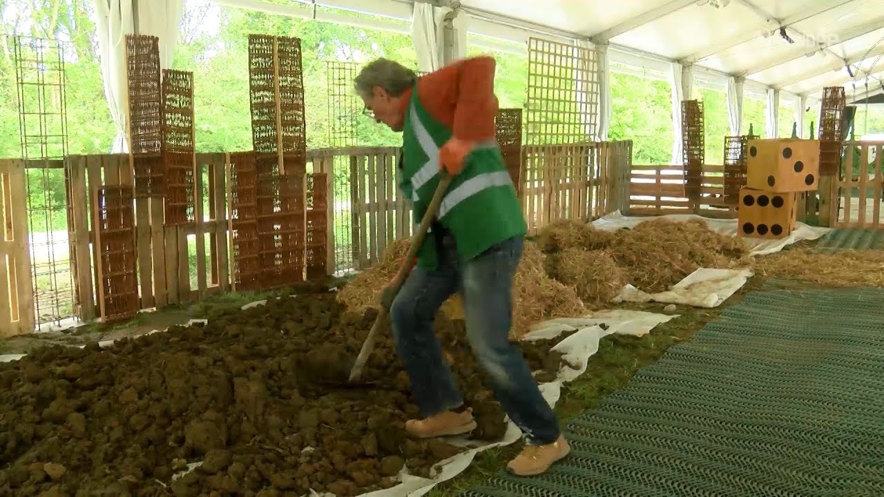 Montréverd : Les Floralies internationales en pleine installation