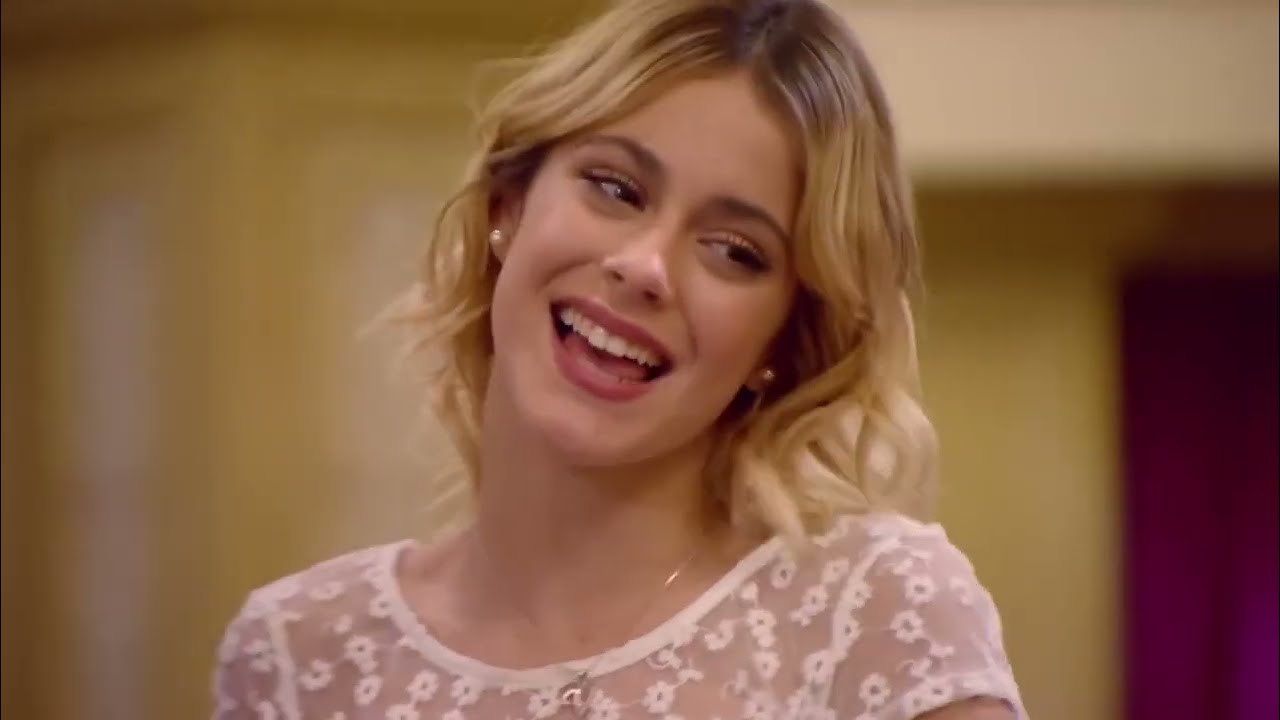 Violetta - Algo Se Enciende