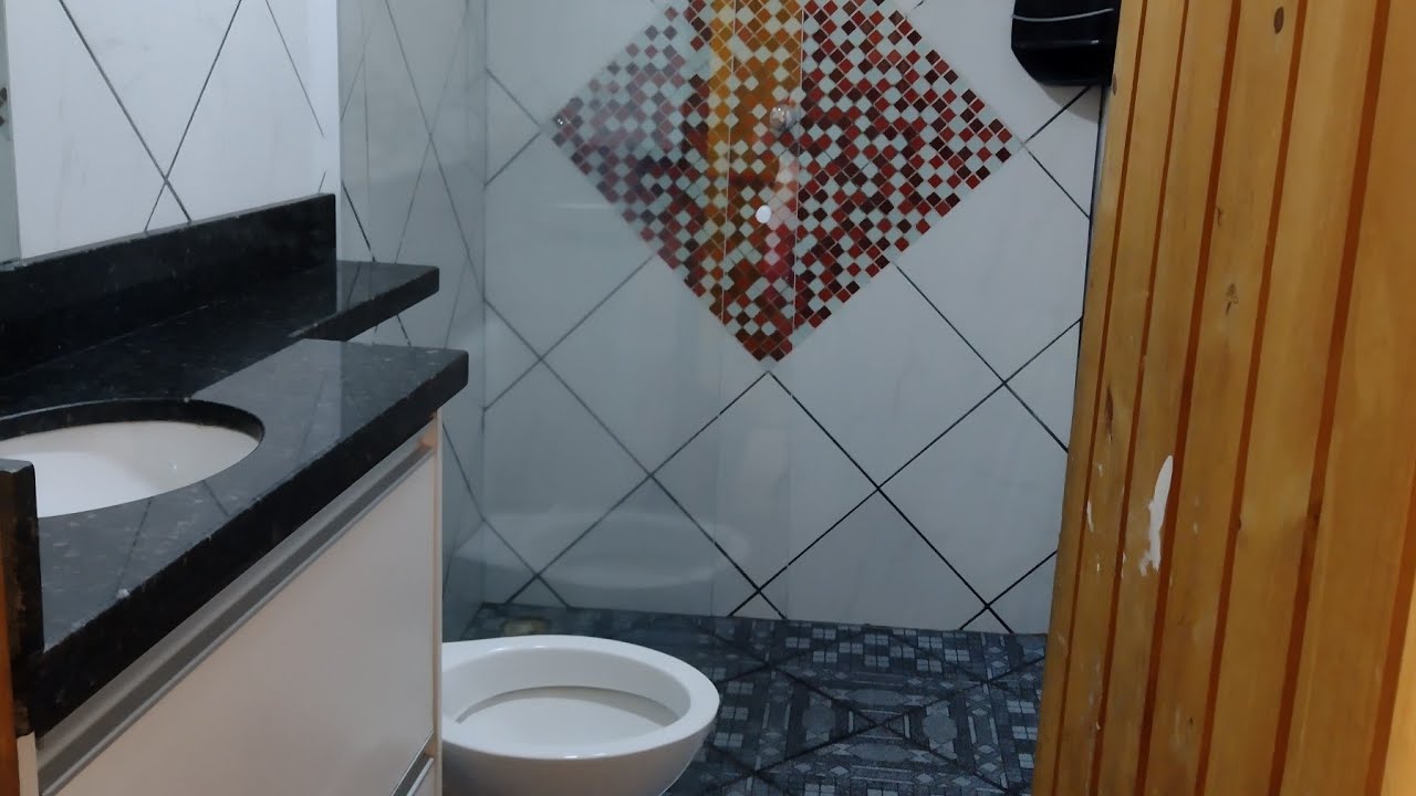 Faxina No Banheiro