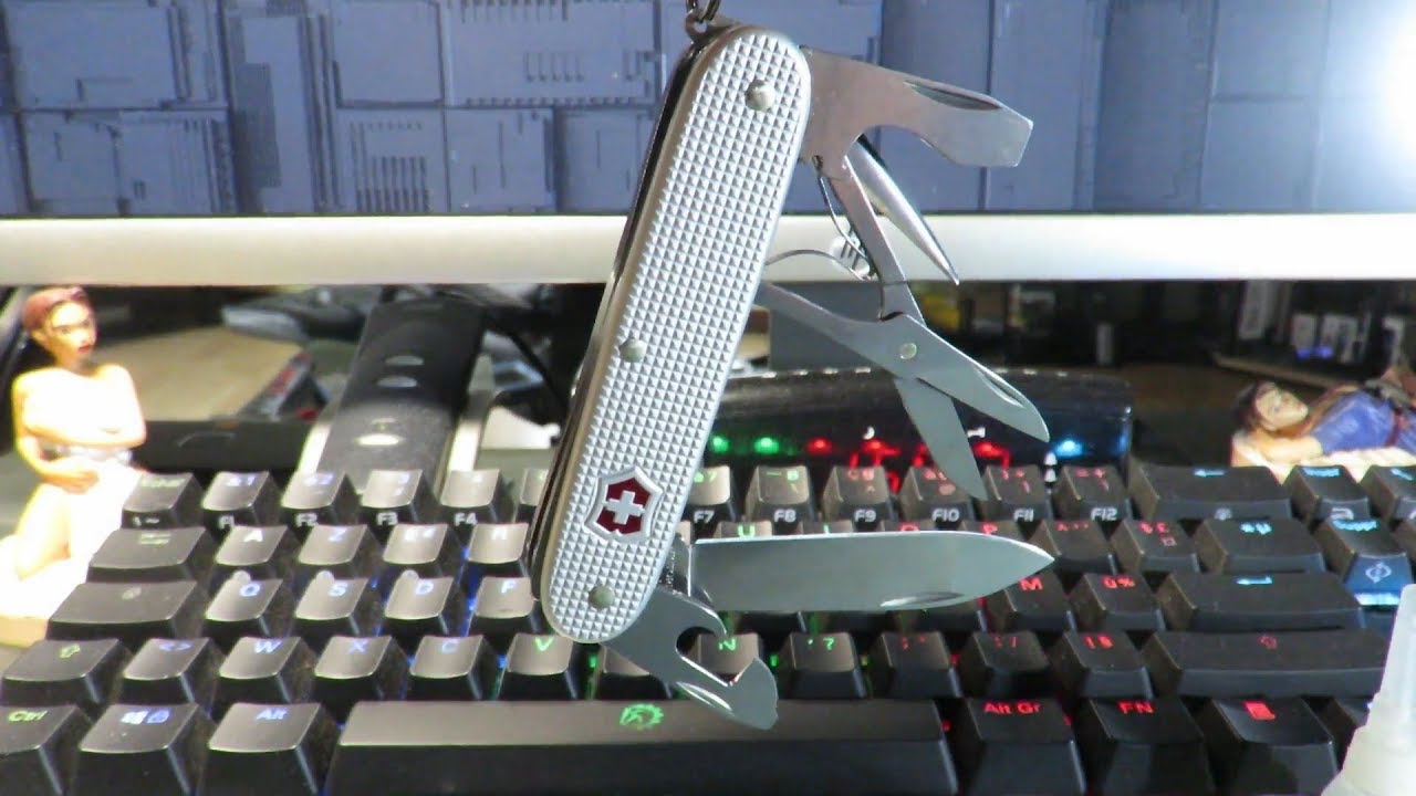 VICTORINOX PIONEER X (ALOX Silver 0.8231.26)