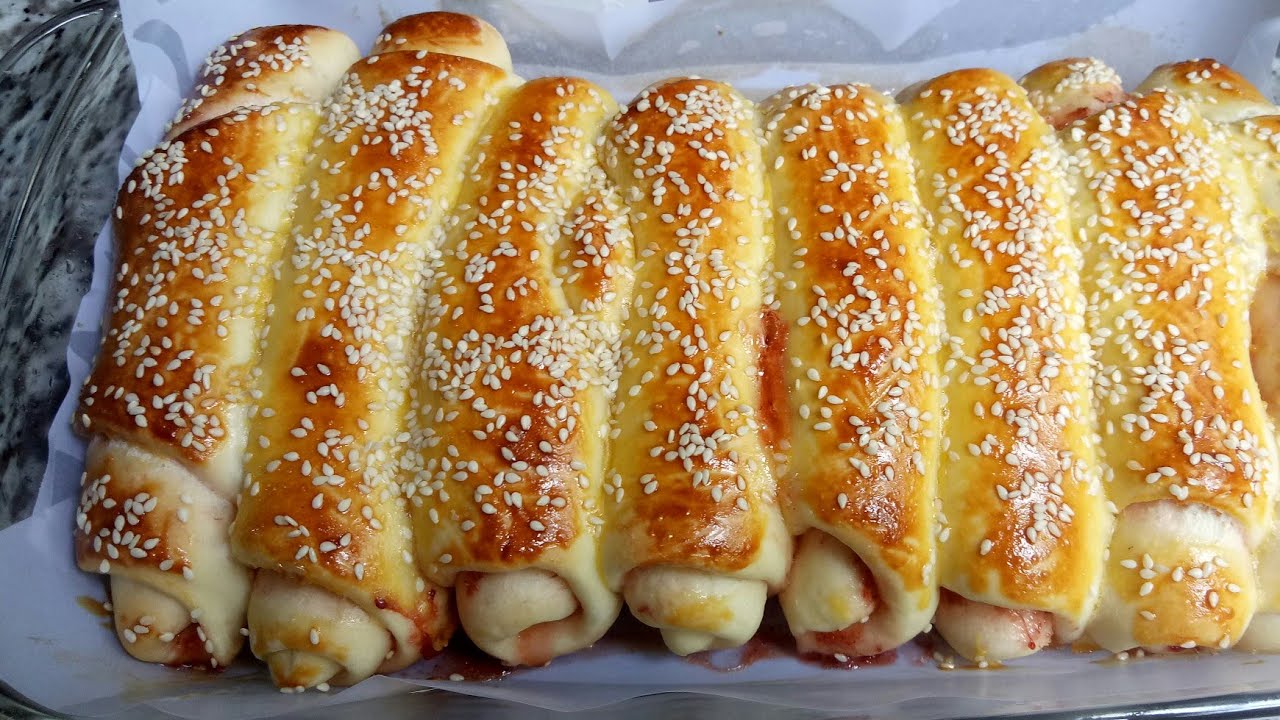 BÁNH MÌ NGỌT - cách làm BÁNH MÌ NGỌT nhân MỨT DÂU - Món Ăn Ngon Mỗi Ngày