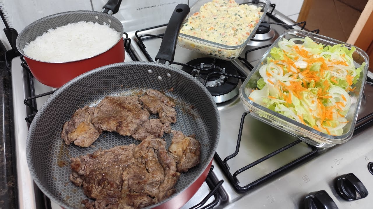 ALMOÇO DE SEGUNDA | ESTOU DE VOLTA!!!