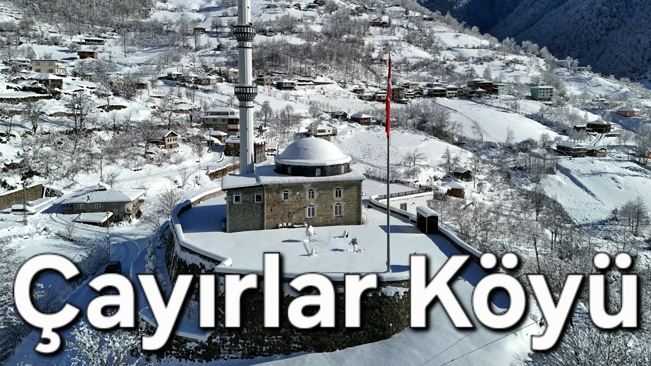 Karadeniz'in Kalbinde Kış Masalı: Dağ Köyünde Kar Keyfi (4K Drone) - Çayırlar Köyü / Maçka