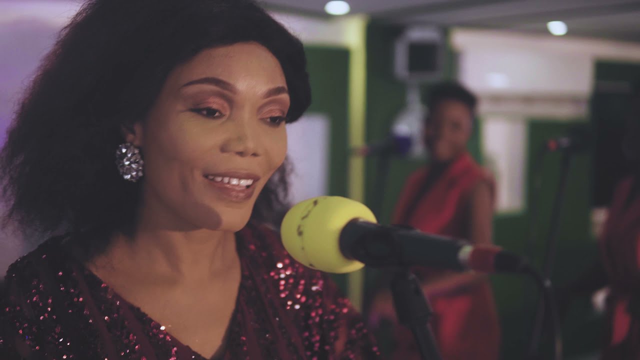 Rose Manouti - Histoire D'amour [clip officiel]