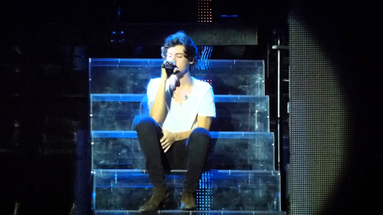 One Direction TMH tour - Over Again live HD O2 arena 24/02/13 Matinee