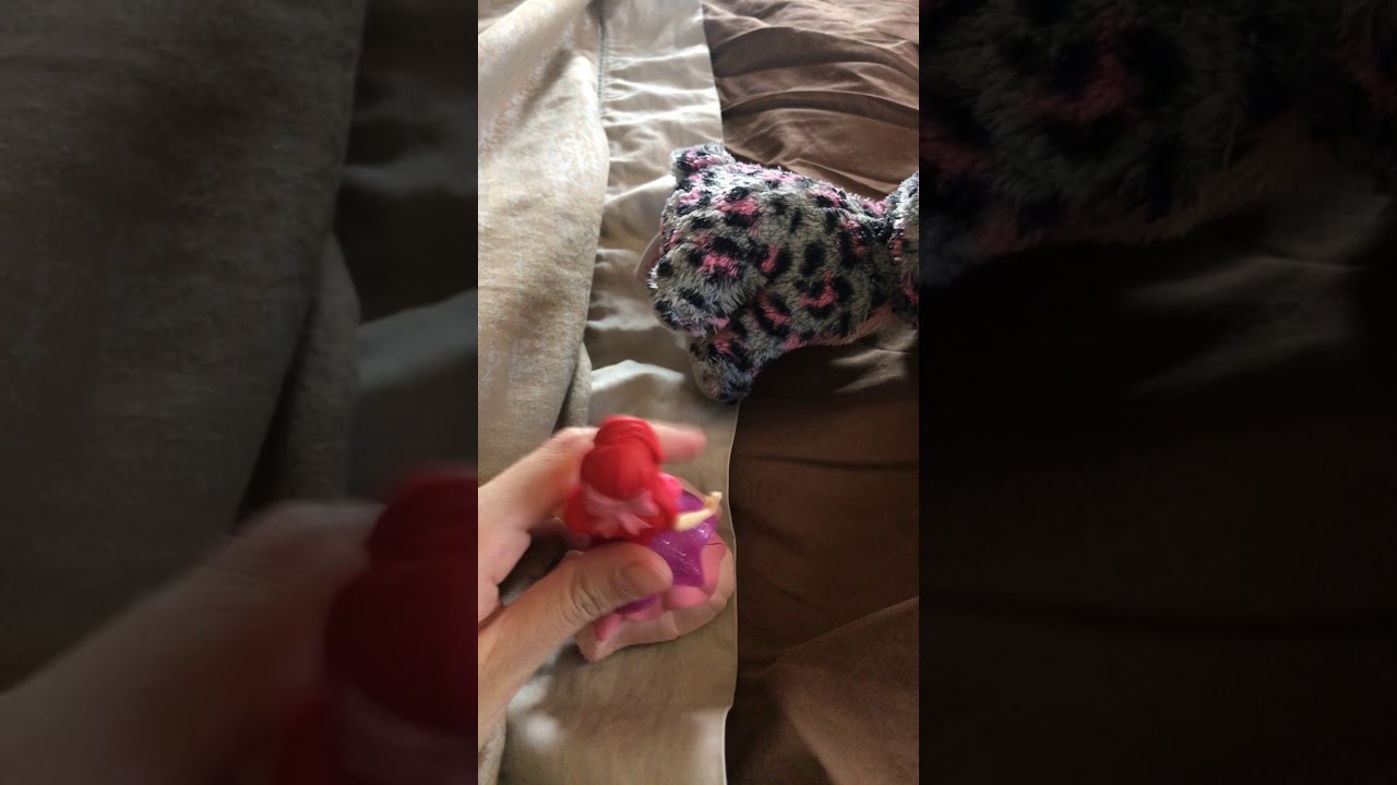Giantess cat vs mean princess round 2
