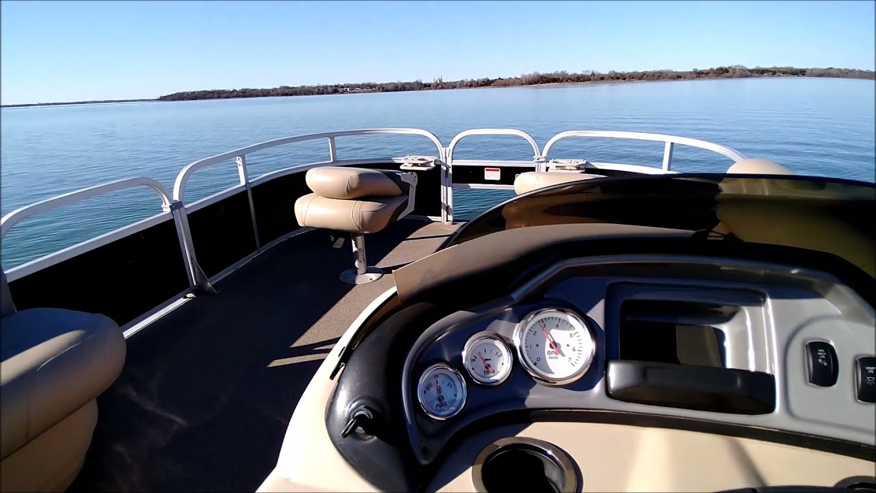 2016 SUNTRACKER 20 FT. FISHING BARGE WITH 60 HP MERCURY 