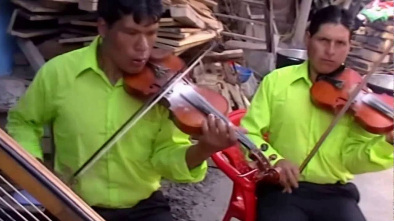 LOS HERMANOS ISIDRO HUAYNO 3