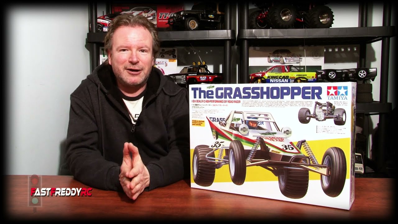 Распаковываем Tamiya Grasshopper!