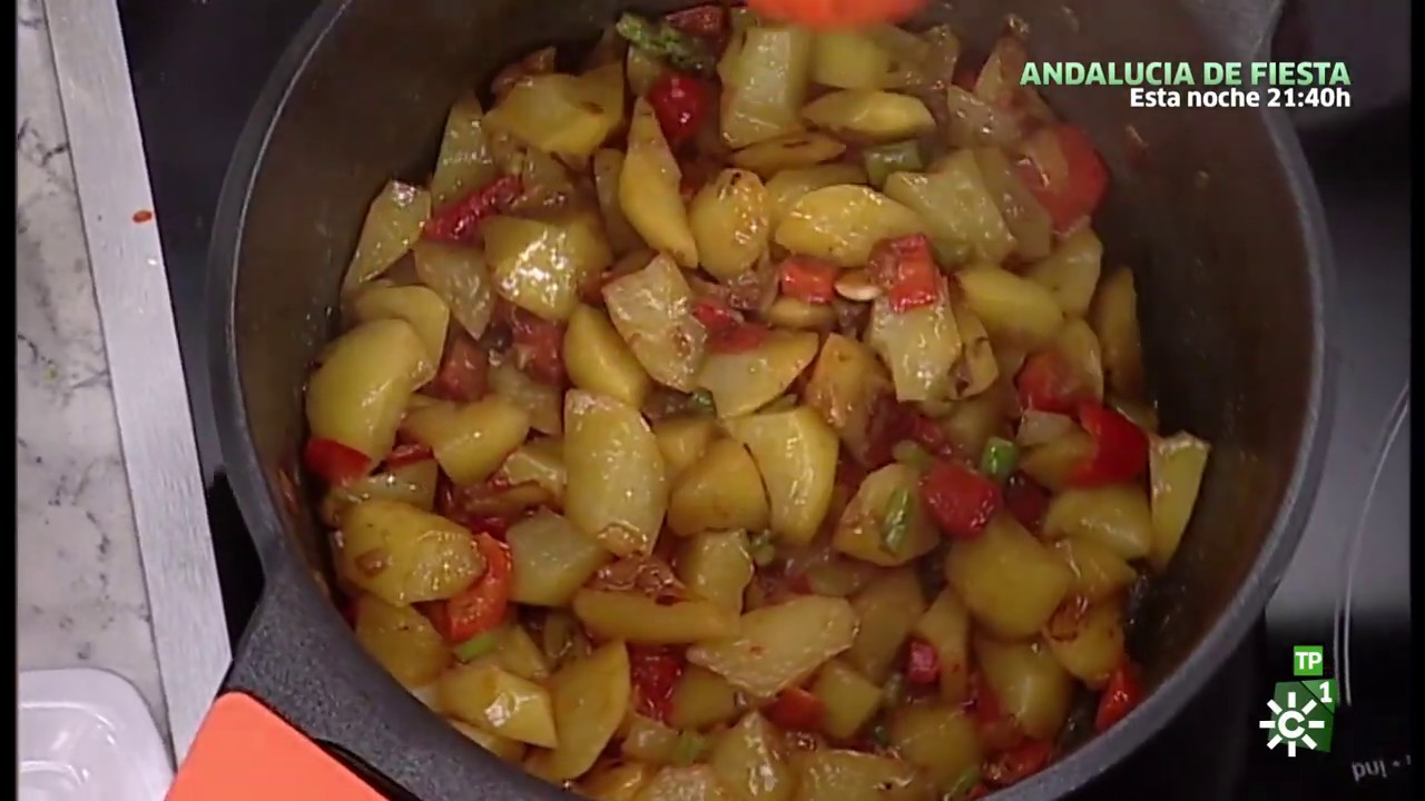 Cómetelo | Patatas con setas, huevo y jamón