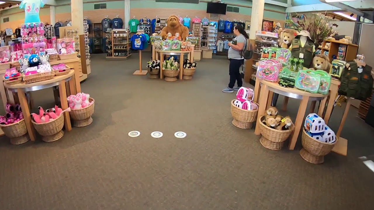 Zoofari Market Sacramento Zoo gift shop