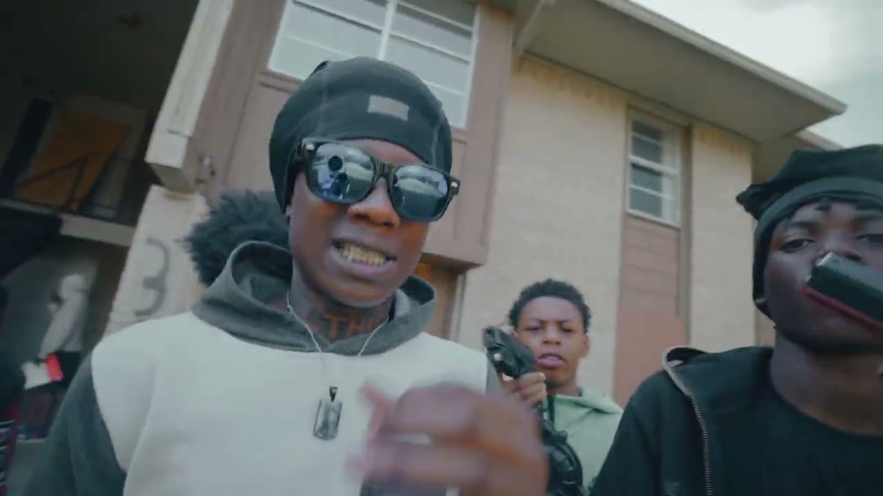 300Luho - “Team Full Of Shootas”(Official Music Video)[Shot and edit by @FilmByGwap]