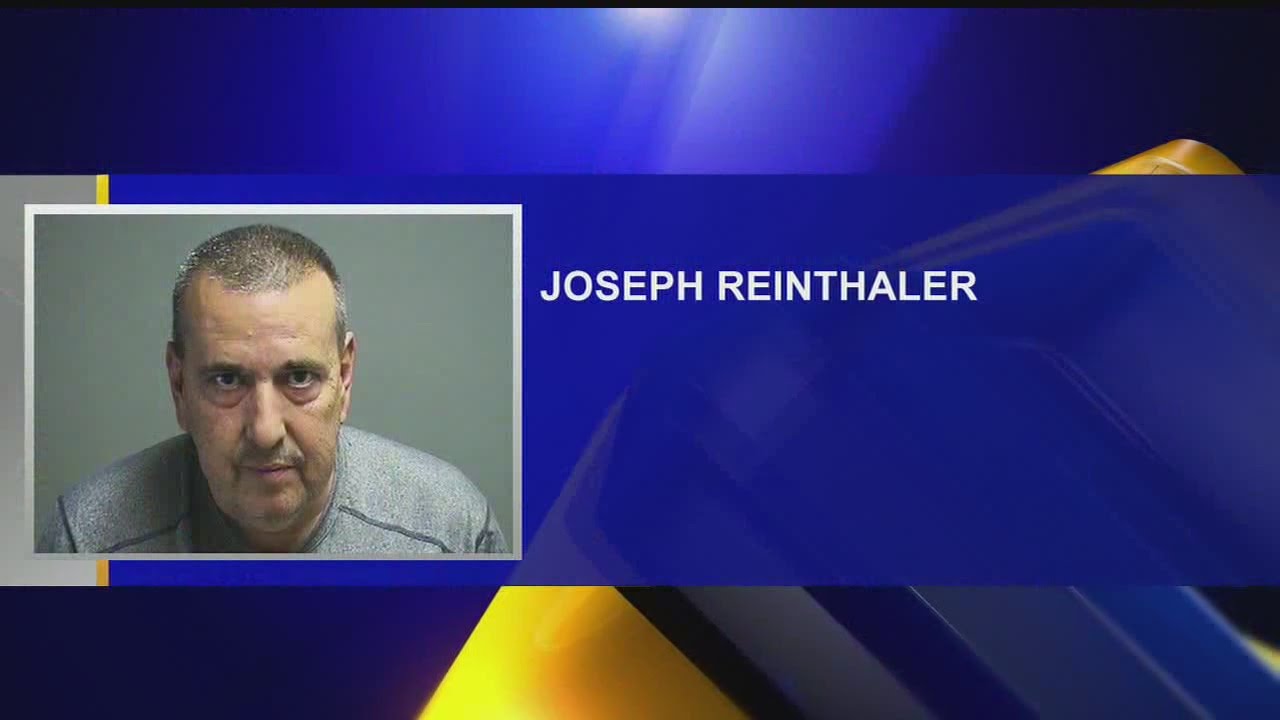 Canfield car salesman charged with making fake auto titles
