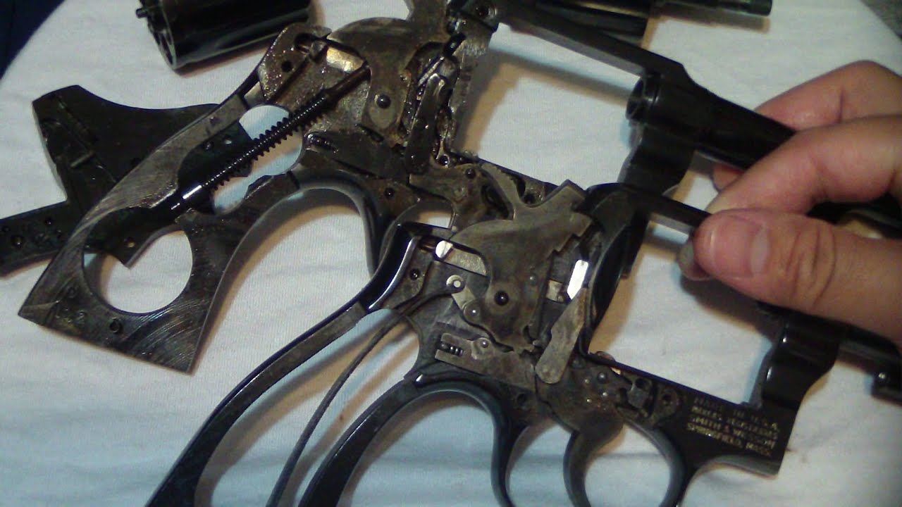 Taurus revolver VS Smith & Wesson revolver
