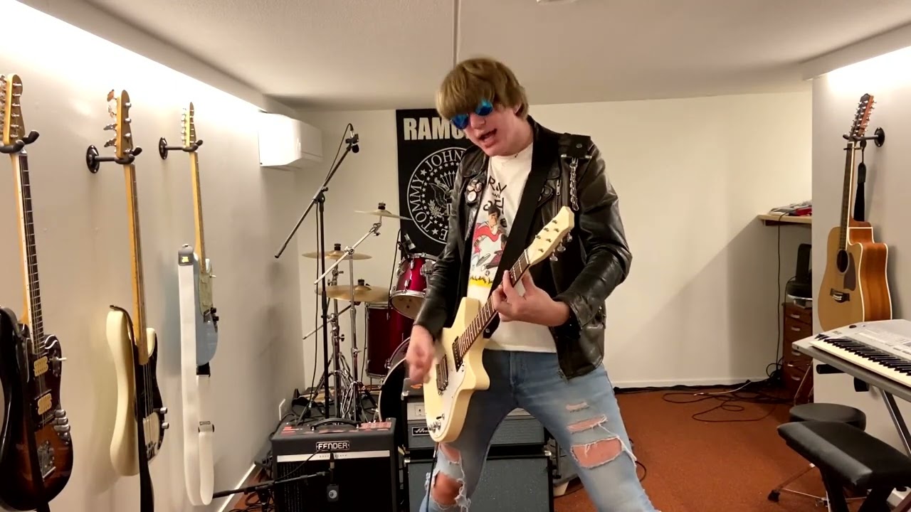 Ramones - Bonzo Goes to Bitburg Guitar Cover
