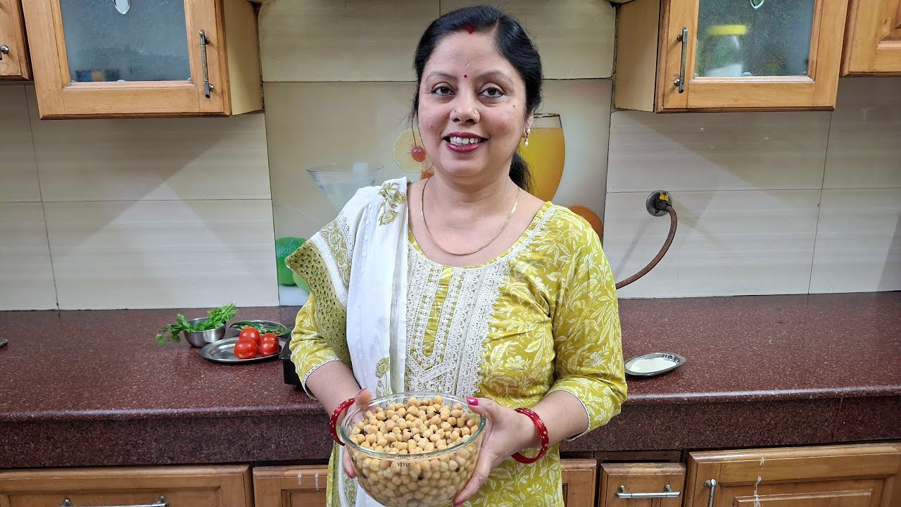 Amritsari Pindi Chole, Methi Puri and Sevai Kheer Live Cooking