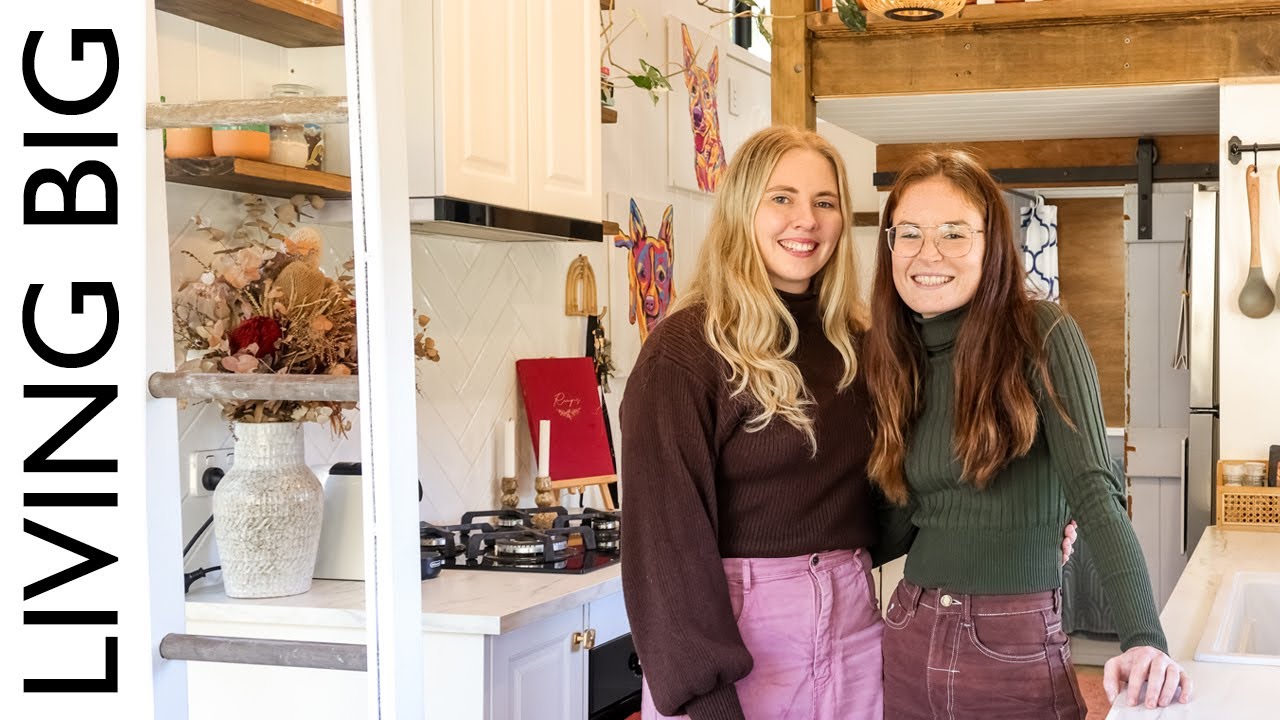 This Beautiful Tiny House Has A Lot To Love! ❤️