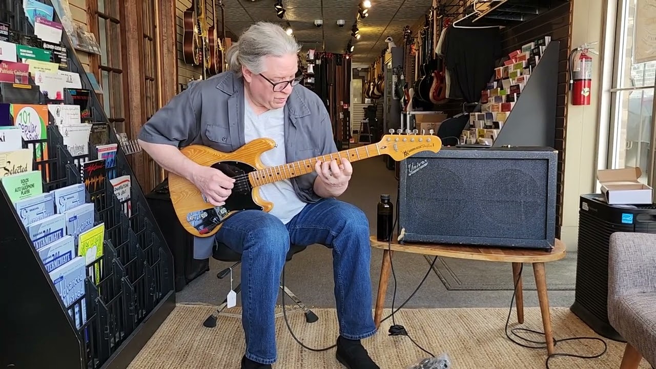 1966 Univox U75 Twin Ten Amp - Clean Tone