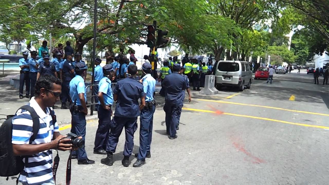 Hukuru Namaadhah dhiya bayakaa Maldives Police & MNDF aai dhemedhu hingi hamanujehun thakeh (Part5)