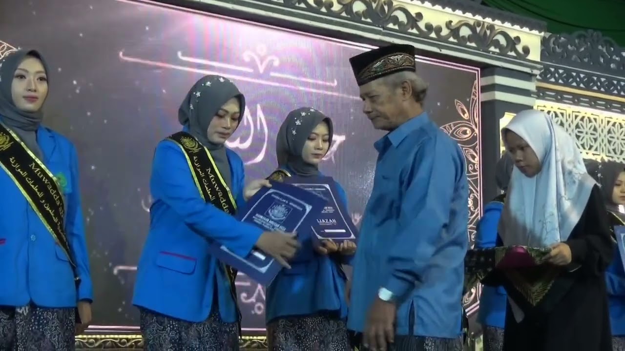 PROSESI PENYERAHAN IJAZAH