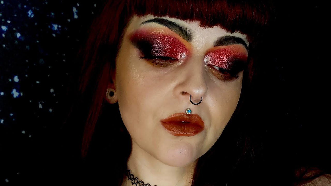 Hello! Let's use the Jolie Vampyrism palette & chat!