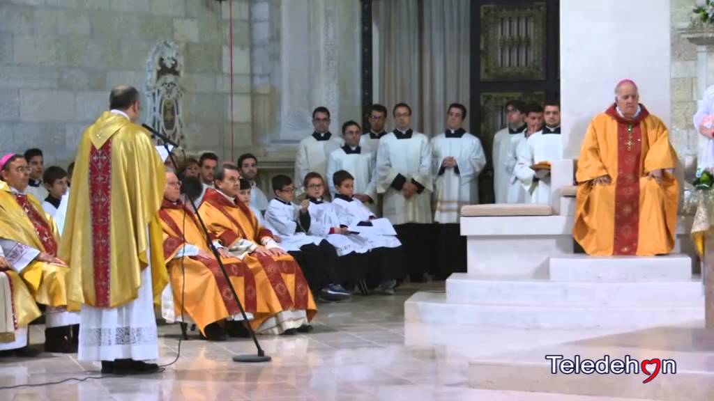 SANTA MESSA DEL 25esimo ANNIVERSARIO DI ORDINAZIONE EPISCOPALE DI S. ECC. MONS. RAFFAELE CALABRO p 1