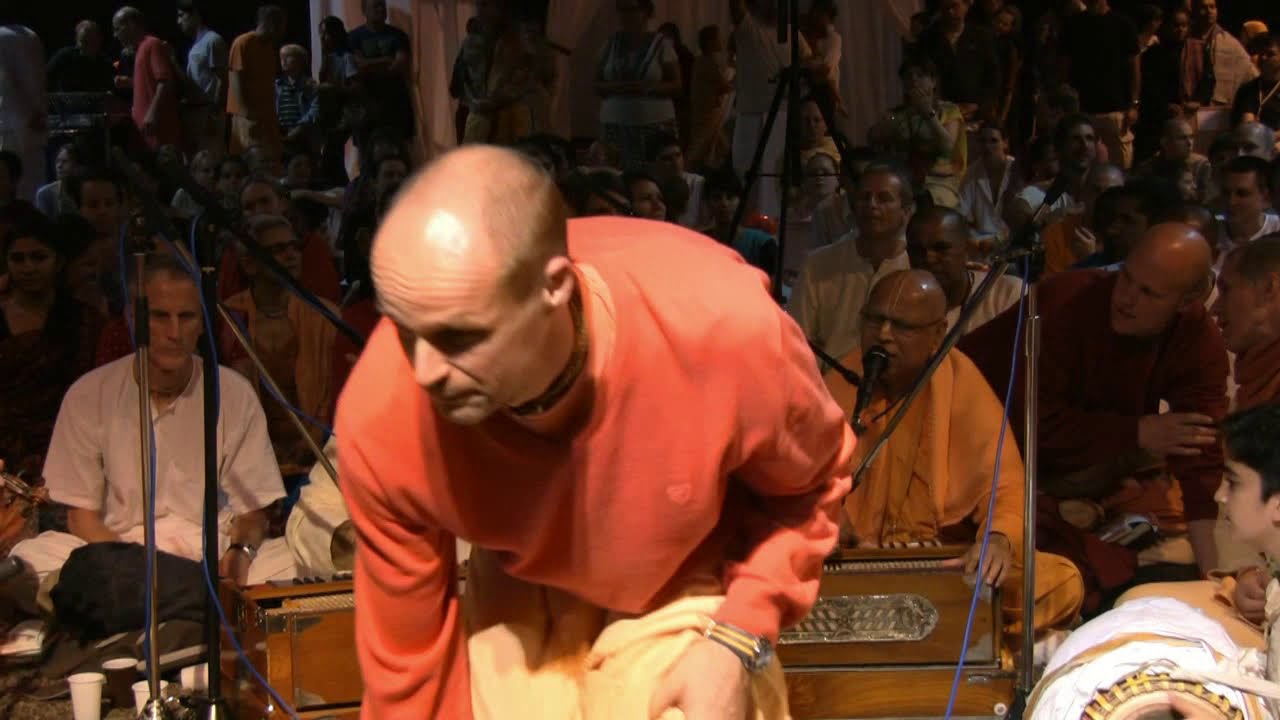 Kirtan Mela Nama Yagna with H.H. Lokanath Swami Bonus: Ecstatic, Wild Swamis Dance! 02.09.2011