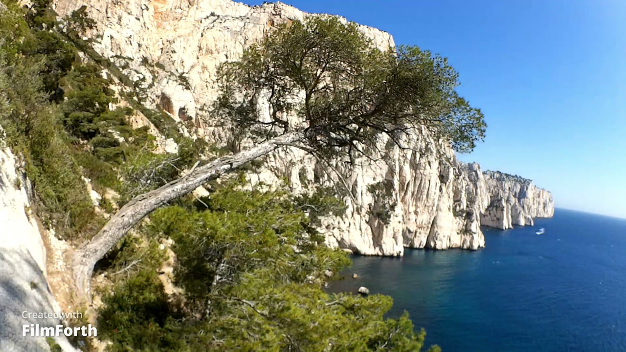 Les corniches Paretti. Une Randonnée Escalade aux Calanques pas comme les autres!