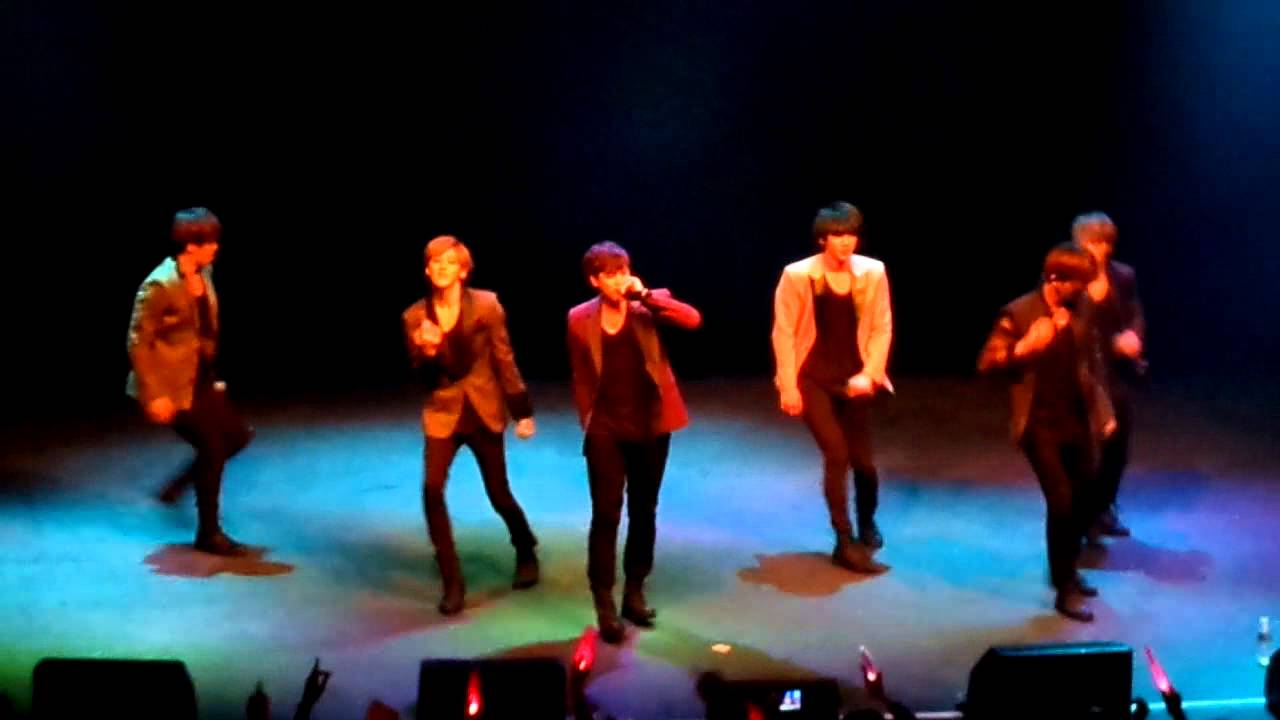 UKISS ~ Neverland ~ Paris (La Cigale 28/09/14)