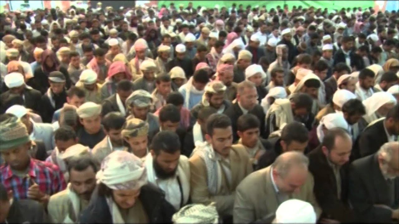 تشييع جنازة العالم الرباني الدكتور عبدالكريم زيدان في جامعة الايمان بصنعاء