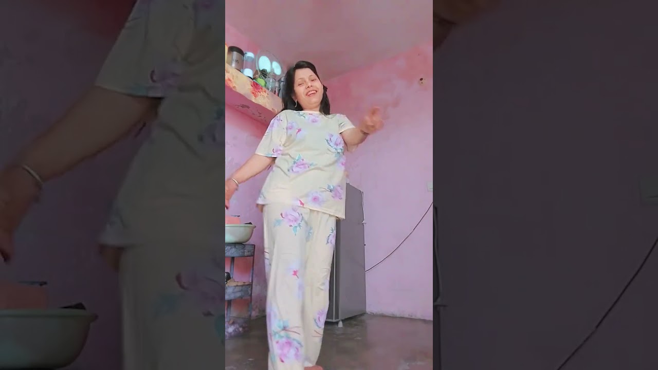 करूंगी गुलामी तेरी #ravifunny #bhojpuri #dance #song #