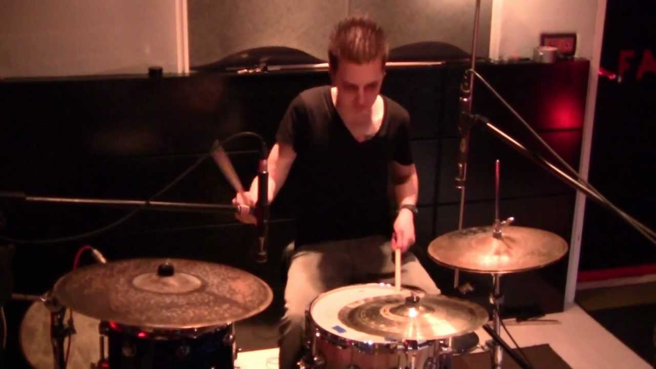Jairo Ubia&ntilde;o testing Meinl Cymbals and Wincent Sticks [[Clases de bater&iacute;a en Gij&oacute;n]]