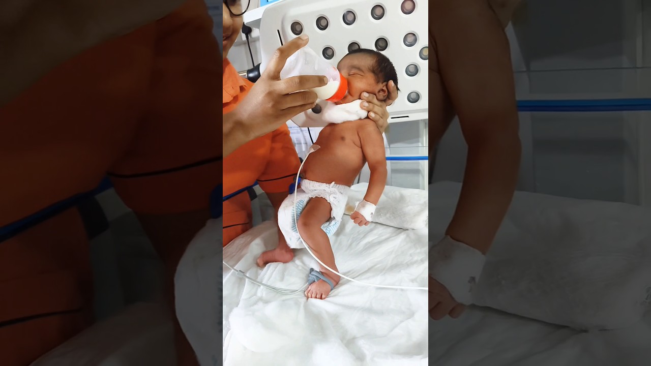 Unbelievable! Baby Stands in NICU During Feeding 💖😲