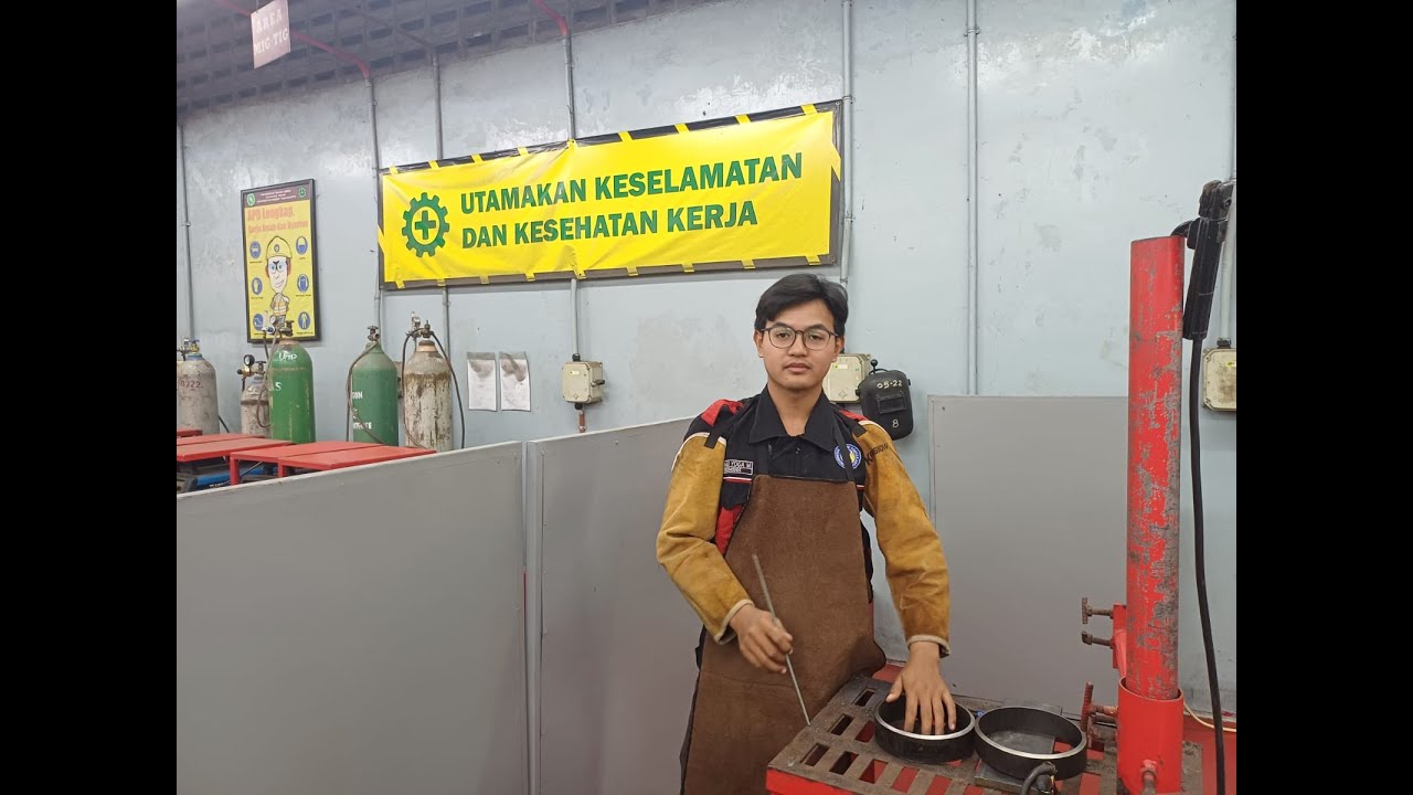 PERSIAPAN MAGANG JEPANG PENGELASAN 6G ACHMAD YOGA MUSTAFID