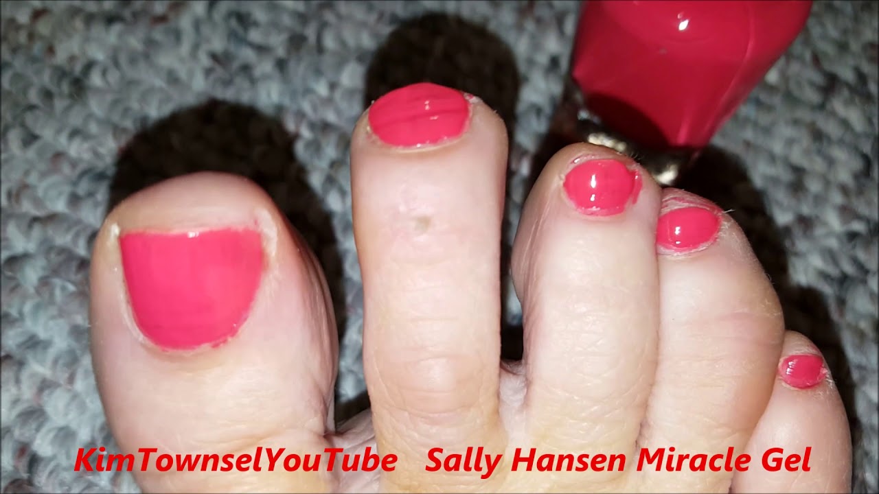 Sally Hansen Miracle Gel Nail Polish | Use and Review |  Kim Townsel