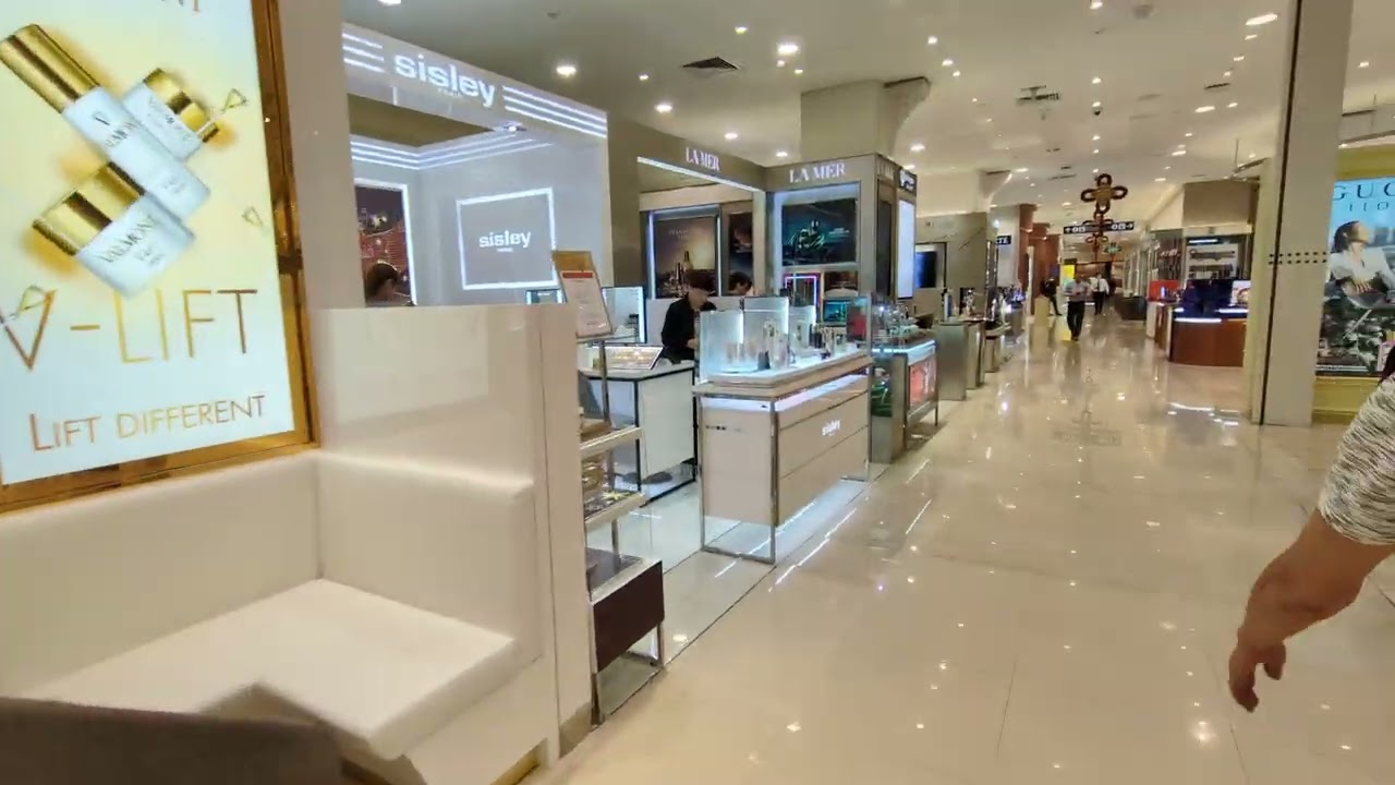 Takashimaya Department Store in Singapore