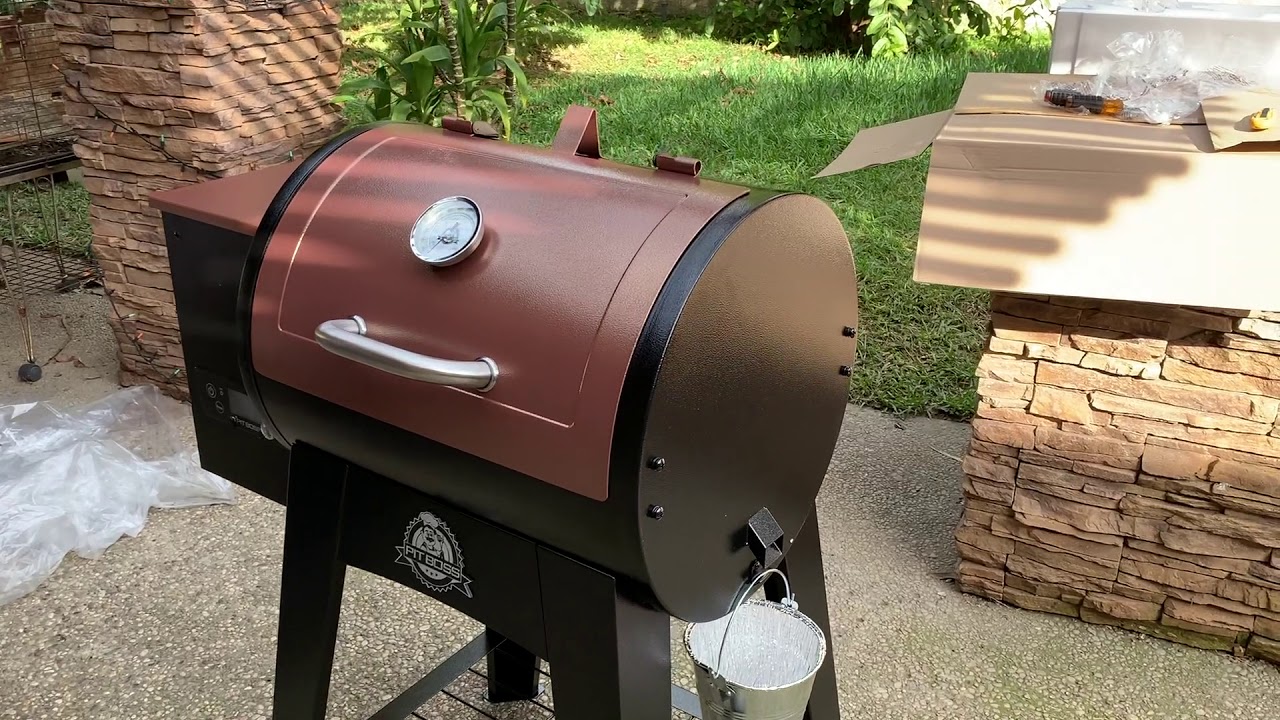 Pit Boss Lexington Pellet Grill/Smoker Unboxing & Initial Thoughts - New!