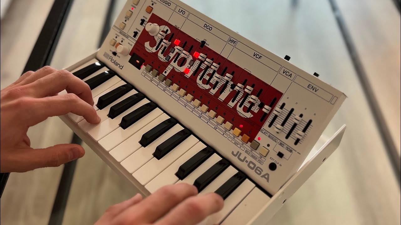 Roland JU-06 Supreme Unboxing 2024