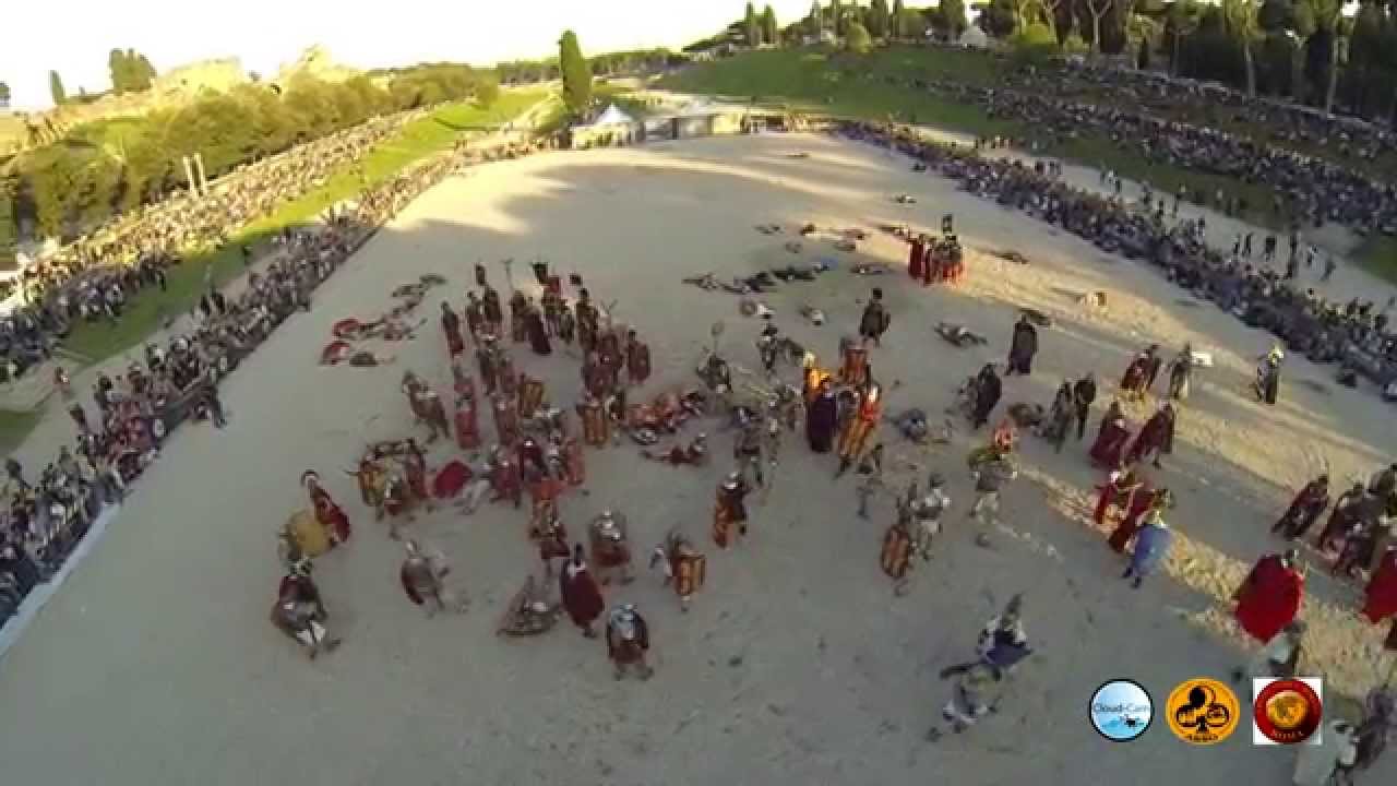 Riprese aeree con drone del Natale di Roma 2014 (video di Massimo D'Alessandro)