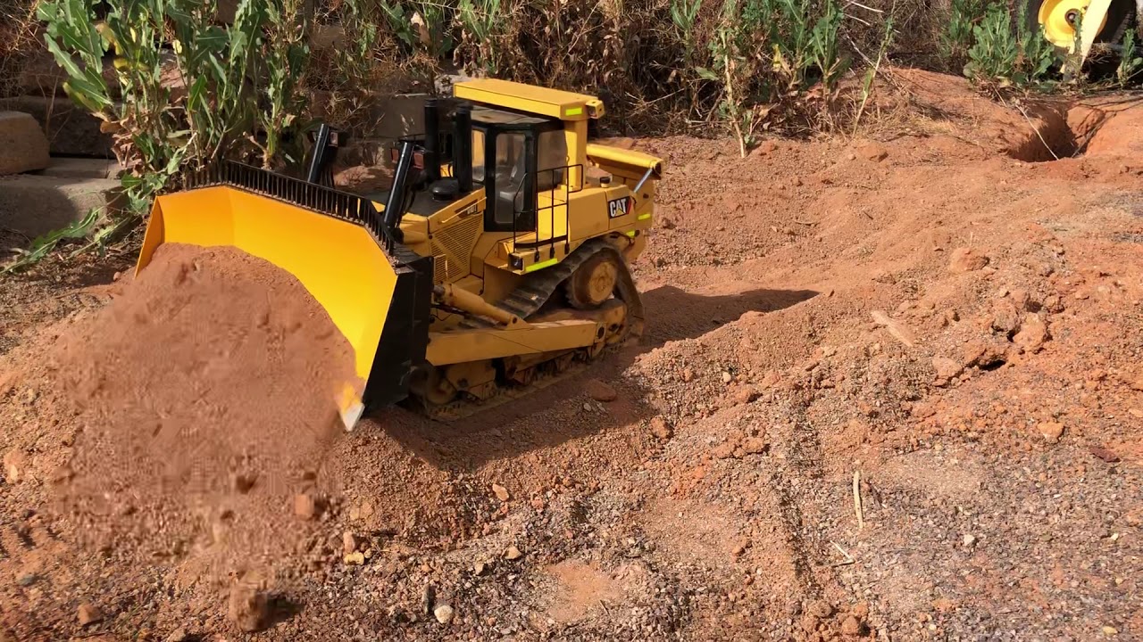 RC HYDRAULIC CAT D10T CAT AMAZING