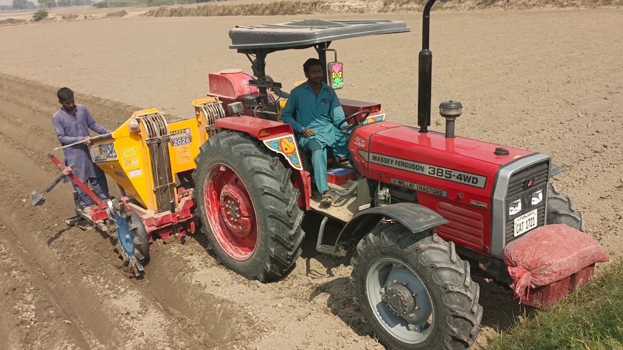 MF385 4x4 on duble patato planter