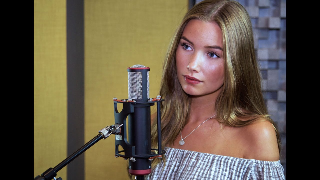Shawn Mendes - Treat you better ( Sara Farell Cover)