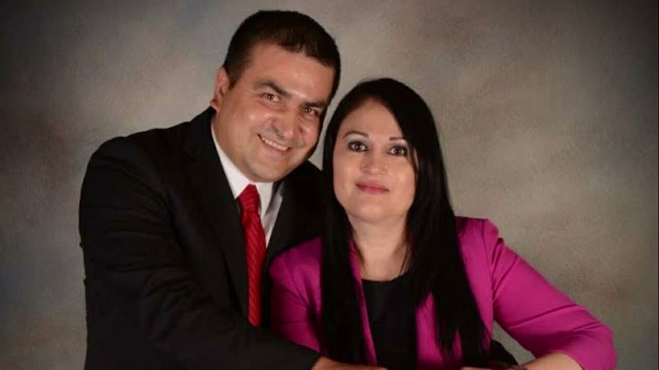 ESEQUIEL Y NEREYDA CARRILLO - LUCHA POR TU SUEÑO