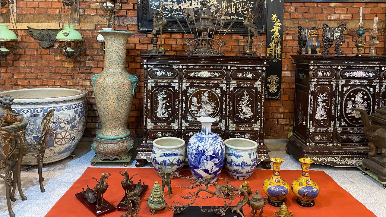 24/1/26.Tủ thờ gỗ gõ.Bộ Lư Huế xưa.Hạt Huế xưa.Gốm tàu xưa.Đồng Xưa 0973.629.296