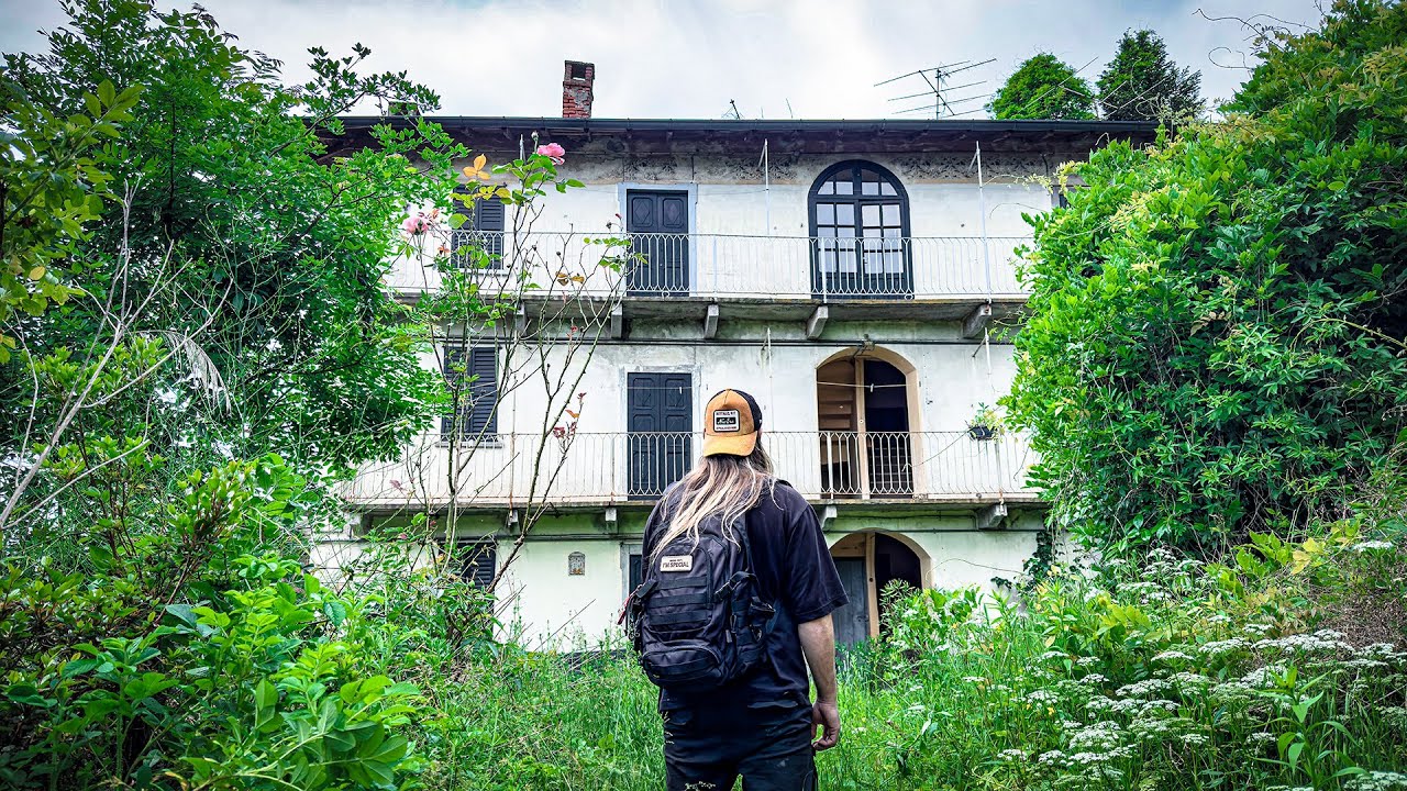 VILLA GIGANTESCA ABBANDONATA 20 ANNI FA DOPO LA MORTE DELLA PROPRIETARIA CENTENARIA