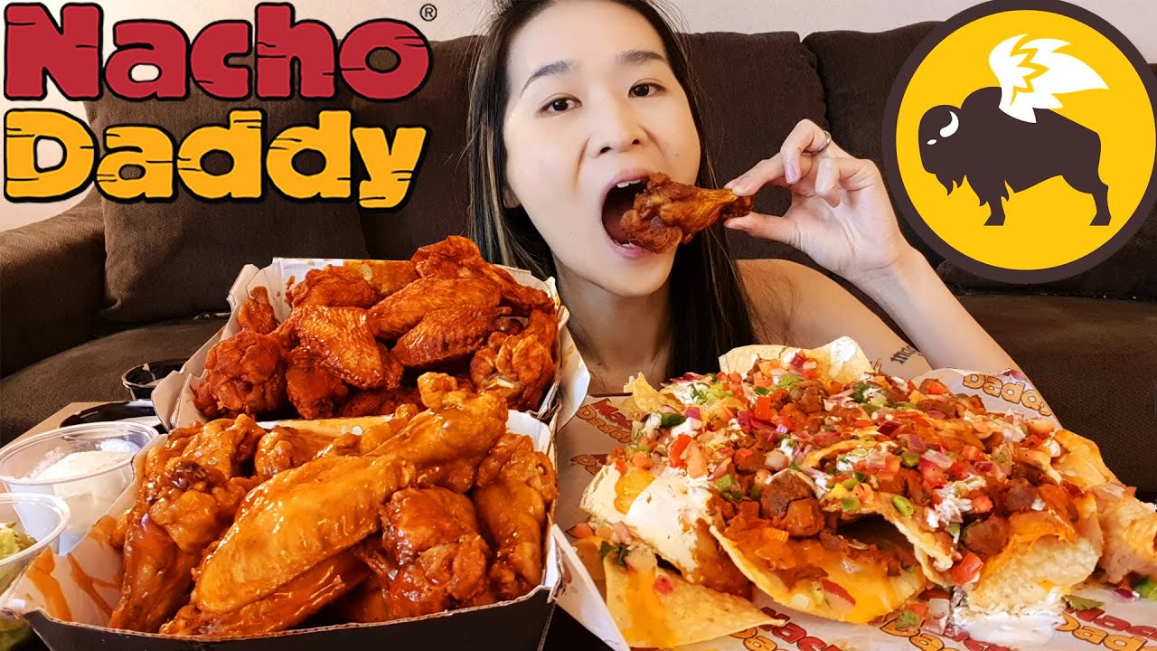 Buffalo Wild Wings & Nacho Daddy In Las Vegas! Nashville Hot Wings, Loaded Nachos - Mukbang Asmr