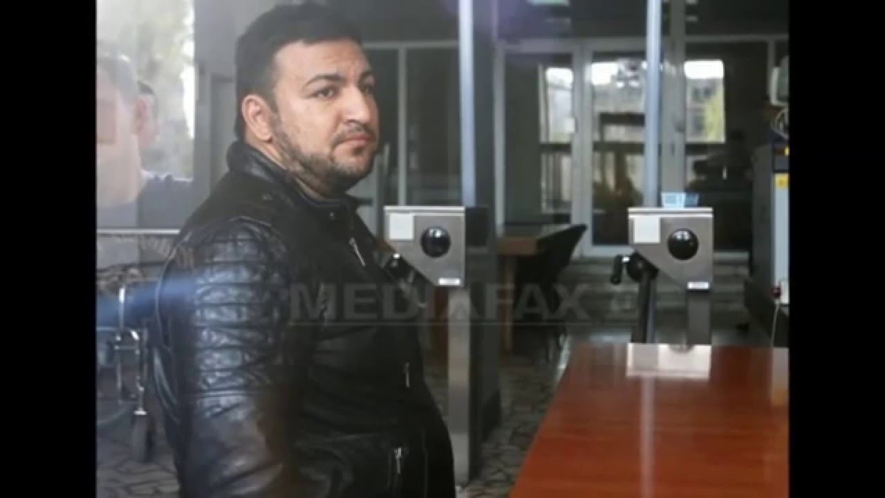 Mihaita Piticu si Costel Biju Stau singur de sarbatori