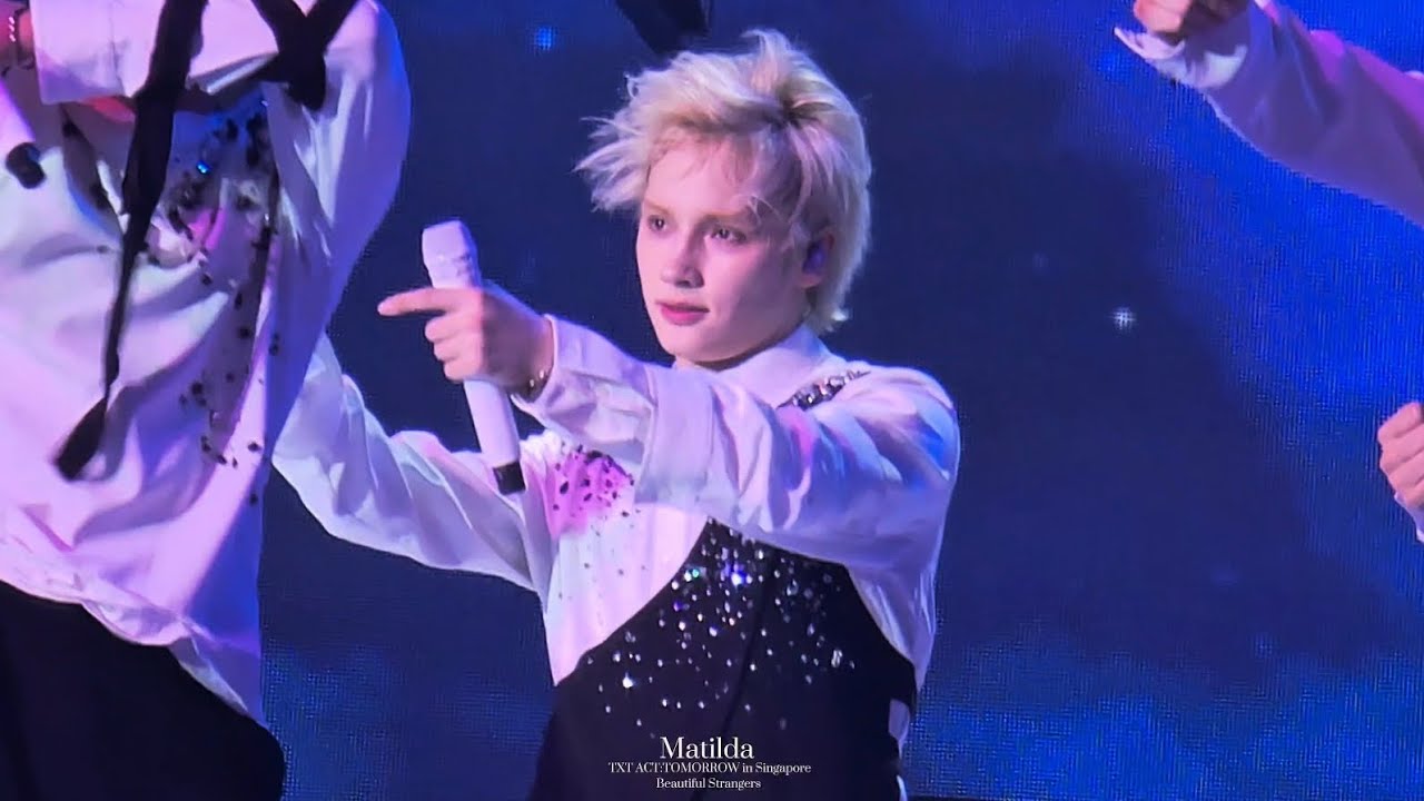 260117 TXT ACT:TOMORROW in Singapore - Beautiful Strangers [HUENINGKAI FANCAM]