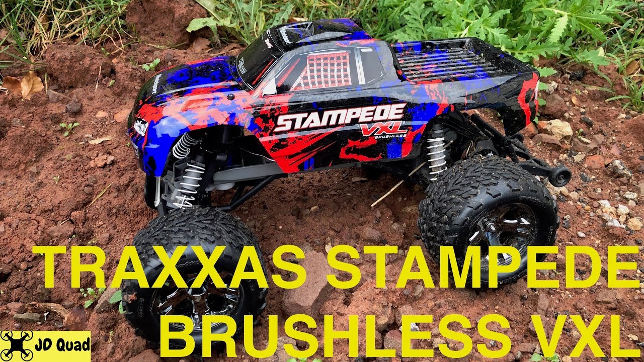 Тест на удар Traxxas Stampede VXL 2WD Brushless в масштабе 1:10
