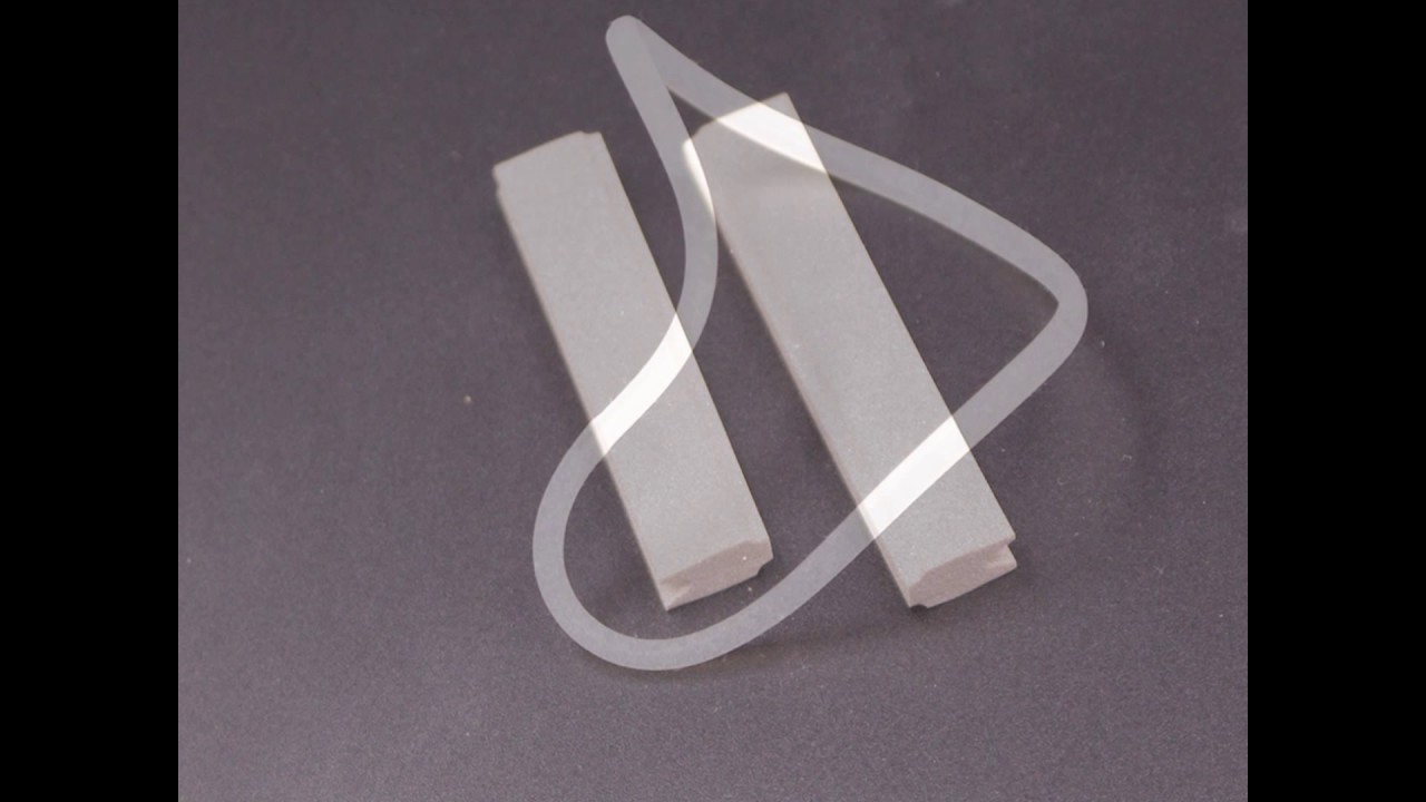 The transparent silicone rubber sheet